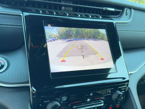 New 2025 Jeep Grand Cherokee L Laredo w/ Luxury Tech Group I image 22