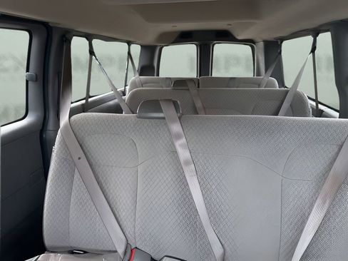 Used 2023 Chevrolet Express 3500 LS RWD image 8