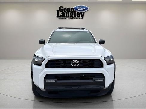 Used 2025 Toyota 4Runner TRD Off-Road Premium AWD/4WD image 9