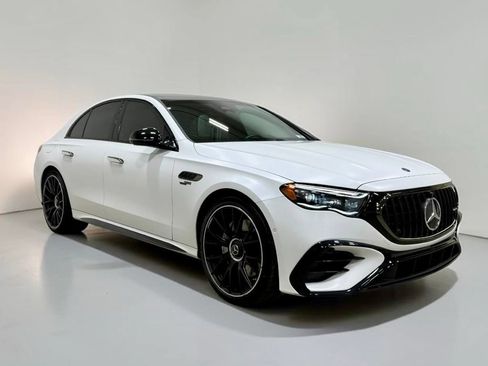 Used 2025 Mercedes-Benz E 53 AMG e 4MATIC Sedan image 9