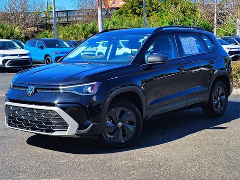 Used 2025 Volkswagen Taos S image 1