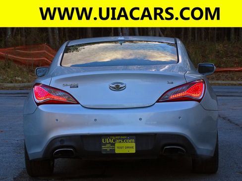 Used 2013 Hyundai Genesis 3.8 image 22