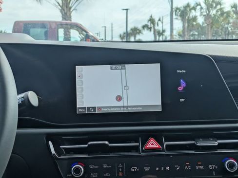 New 2026 Kia Niro EX image 13