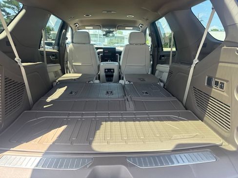 New 2026 GMC Yukon Denali w/ LPO, Floor Liner Package AWD/4WD image 5