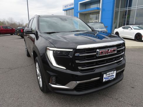Used 2024 GMC Acadia Elevation AWD/4WD image 4