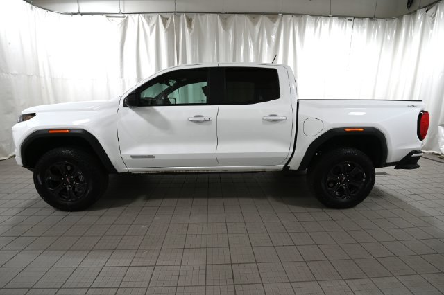 Used 2024 GMC Canyon Elevation w/ Elevation Premium Package AWD/4WD image 10