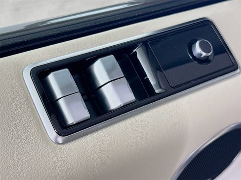 Used 2021 Land Rover Range Rover Sport HSE Dynamic image 18