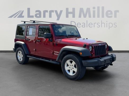 Used 2012 Jeep Wrangler Unlimited Sport image 8