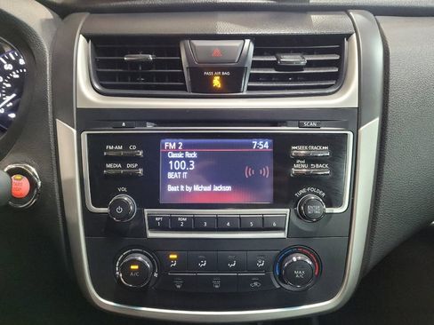 Used 2017 Nissan Altima 2.5 SR w/ Midnight Edition Package image 25