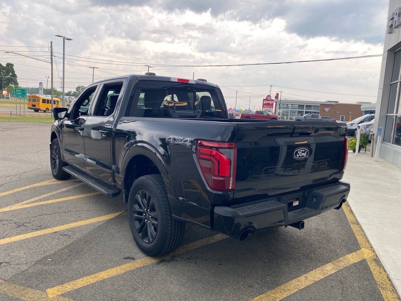 Used 2026 Ford F150 Lariat AWD/4WD image 4