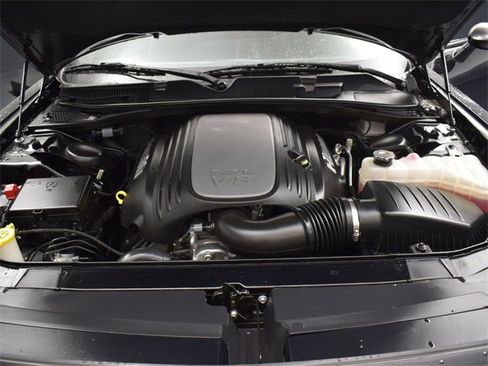 Used 2023 Dodge Challenger R/T w/ Plus Package image 9