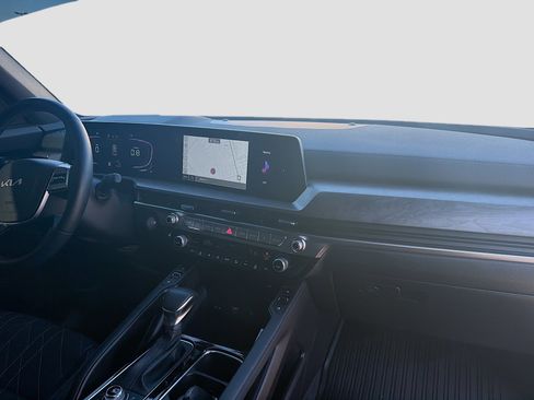 Used 2025 Kia Telluride EX X-Line image 31