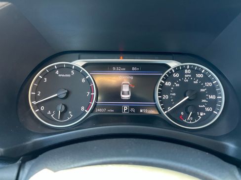 Certified 2025 Nissan Sentra SV FWD image 19