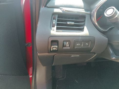 Used 2014 Chevrolet Impala LT w/ Convenience Package FWD image 26