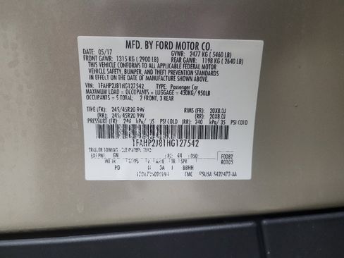 Used 2017 Ford Taurus Limited w/ Driver Assist Package AWD/4WD image 33
