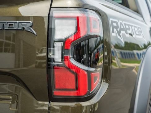 Used 2025 Ford Ranger Raptor AWD/4WD image 8