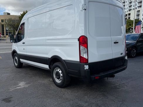 Used 2020 Ford Transit 250 Medium Roof image 4