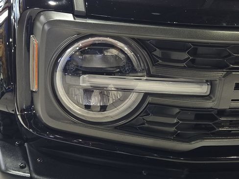Used 2024 Ford Bronco Raptor w/ Interior Carbon Fiber Pack 6 AWD/4WD image 7