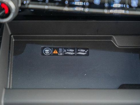 New 2026 Chevrolet Suburban High Country image 29