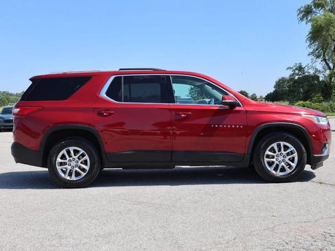 Used 2018 Chevrolet Traverse LT FWD image 7