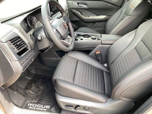 New 2026 Nissan Rogue SV AWD/4WD image 10