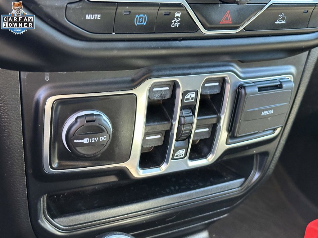 Used 2023 Jeep Wrangler Unlimited w/ Sun & Screen Package AWD/4WD image 26