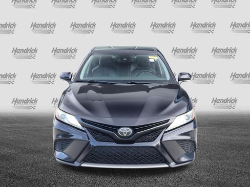 Used 2019 Toyota Camry XSE FWD image 3