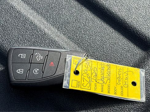 Used 2025 Chevrolet Silverado 1500 LTZ w/ Z71 Off-Road Package image 30