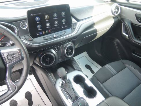 Used 2024 Chevrolet Blazer LT w/ Convenience Package image 16