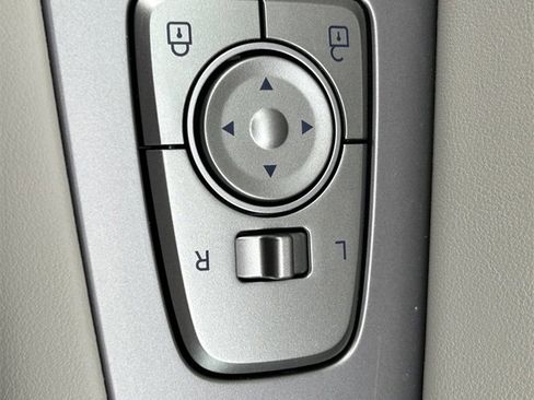 Used 2024 Hyundai Palisade Limited image 28