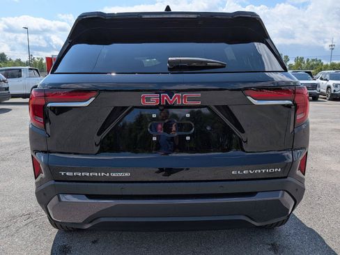 New 2027 GMC Terrain Elevation w/ Elevation Premium Package AWD/4WD image 9