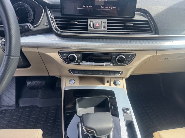 Used 2024 Audi Q5 2.0T Premium Plus AWD/4WD image 11