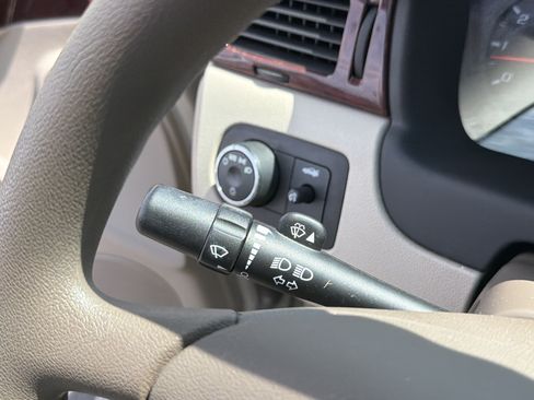 Used 2008 Chevrolet Impala LS FWD image 16