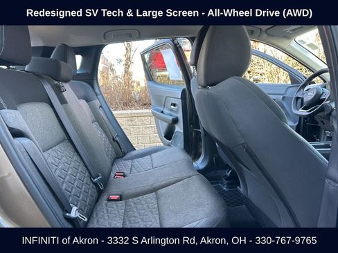 Used 2025 Nissan Kicks SV AWD/4WD image 26