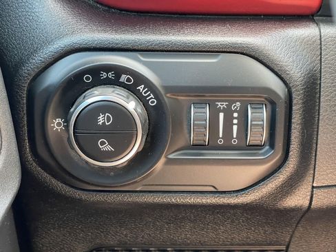 Used 2021 Jeep Gladiator Rubicon AWD/4WD image 38