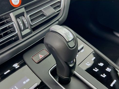 New 2026 Porsche Macan S image 19