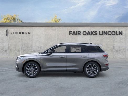 New 2026 Lincoln Corsair Grand Touring image 3
