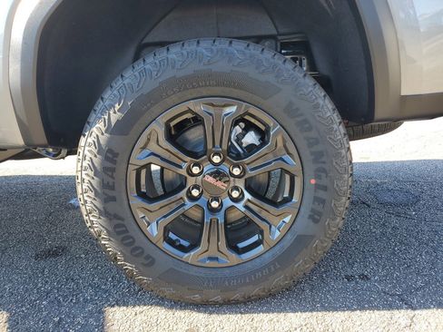 New 2025 GMC Canyon Elevation image 9