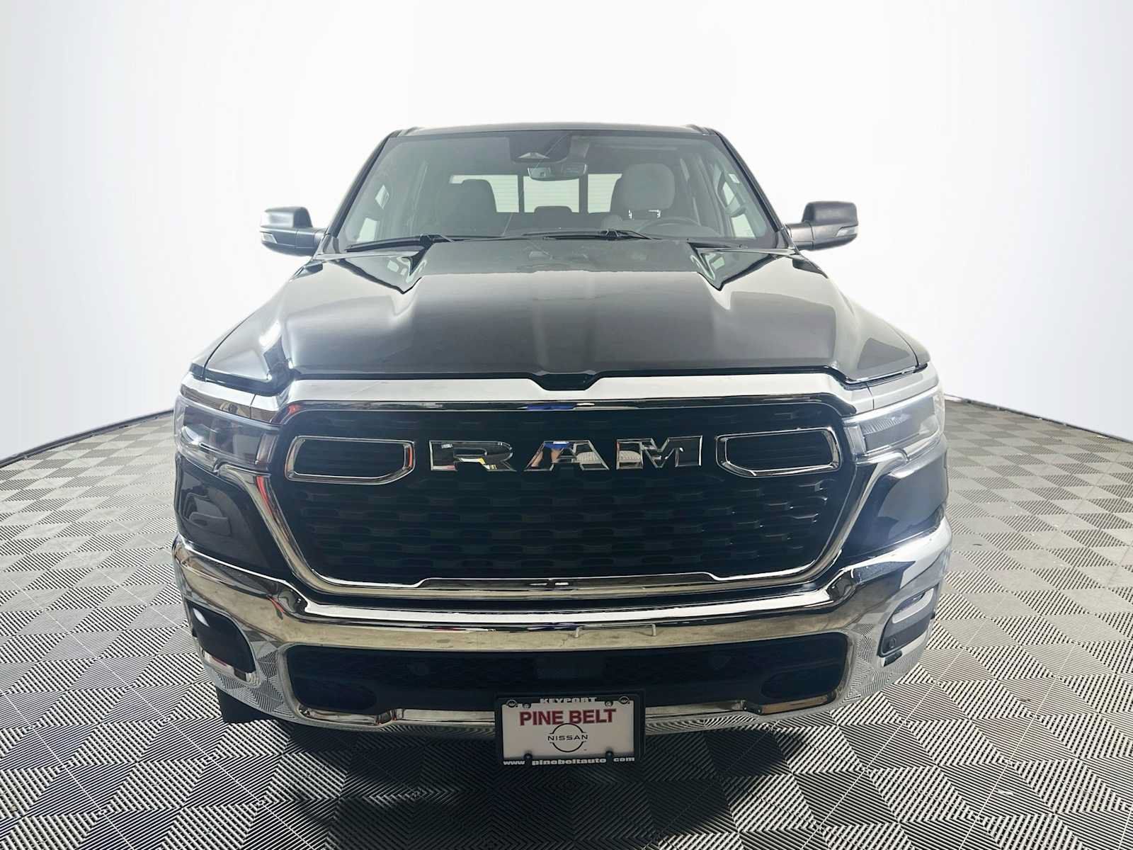 Used 2025 RAM 1500 Big Horn AWD/4WD image 2
