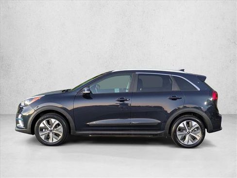 Used 2022 Kia Niro EX image 9