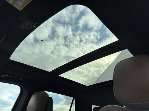 Used 2023 Lincoln Navigator L Reserve image 29