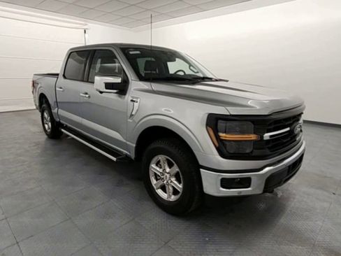 New 2025 Ford F150 XLT w/ Equipment Group 302A MID image 2