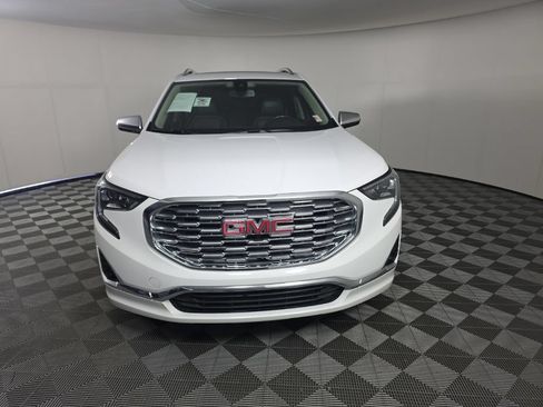 Used 2019 GMC Terrain Denali w/ Driver Alert Package II AWD/4WD image 8