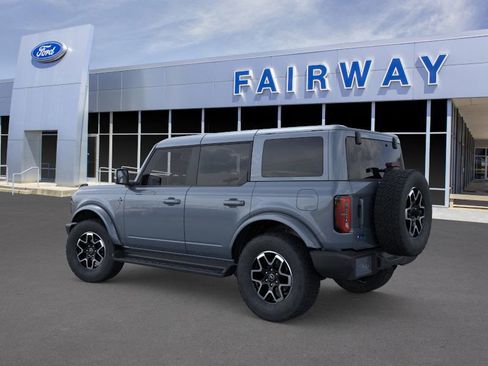 New 2025 Ford Bronco Outer Banks image 4