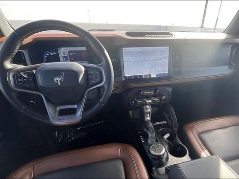 Used 2024 Ford Bronco Outer Banks image 19