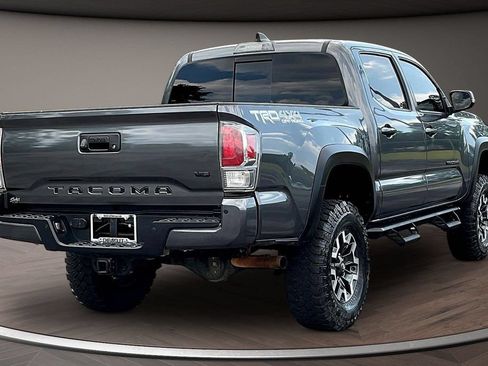 Used 2021 Toyota Tacoma TRD Off-Road w/ Technology Package AWD/4WD image 7