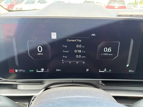 New 2026 Kia Carnival SX Prestige FWD image 11