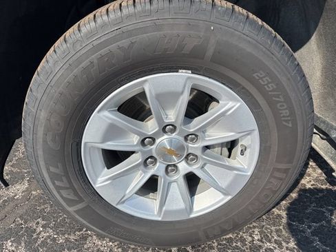 Used 2025 Chevrolet Silverado 1500 LT AWD/4WD image 28
