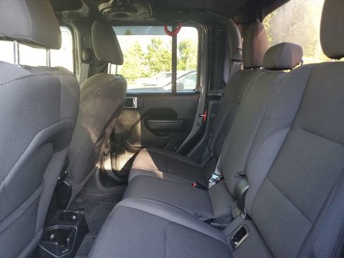 Used 2023 Jeep Gladiator Sport AWD/4WD image 10