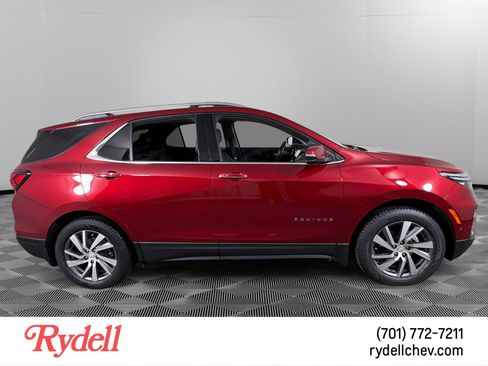 Used 2023 Chevrolet Equinox Premier AWD/4WD image 6